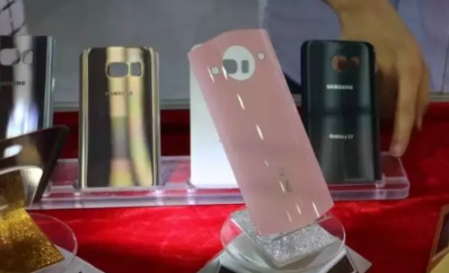 夏普S2\/三星Note8\/iPhone 8都是玻璃后盖,全面