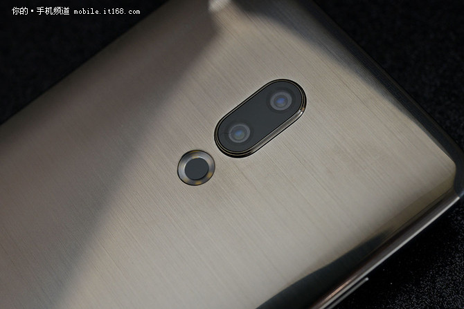 大玩触感引擎新概念,魅族15 Plus终于让魅族扬