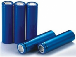 锂离子电池电解液是危险品吗 锂离子电池电解液对人体的危害有多大