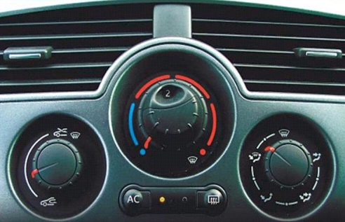 典型汽车自动空调用户界面