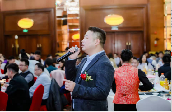 老金烧烤董事长简介 61e5376e75745.png