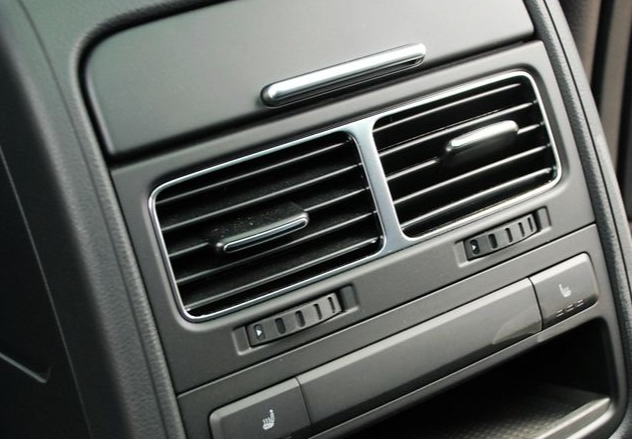 汽车空调压力表在多少正常