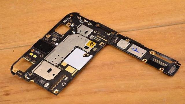 vivoxplay5拆解看看双曲面屏内部咋样